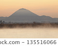 Mount Mikami at sunrise as seen from Lake Kihamauchi 135516066