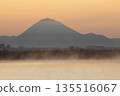 Mount Mikami at sunrise as seen from Lake Kihamauchi 135516067