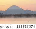 Mount Mikami at sunrise as seen from Lake Kihamauchi 135516074