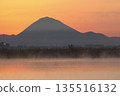 Mount Mikami at sunrise as seen from Lake Kihamauchi 135516132