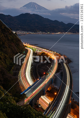 從薩摩堀眺望富士山 135516361