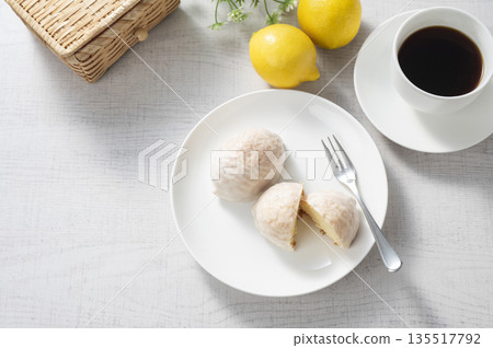 Lemon Cake Lemon Cake 135517792