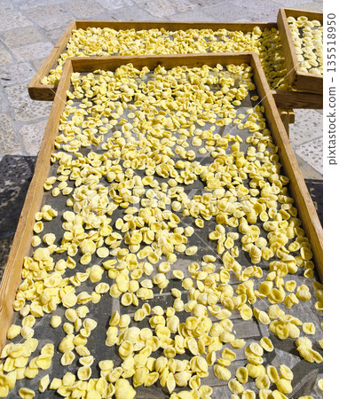 dryer fabric with italian pasta Orecchiette dryer fabric with italian pasta Orecchiette 135518950