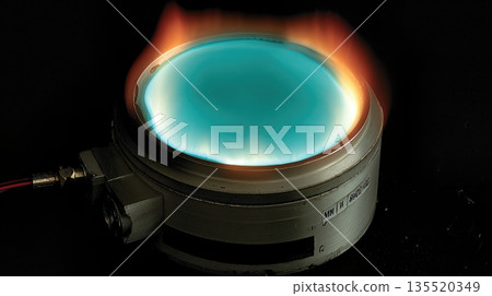 Heating Chlorophane Specimen for Thermoluminescence Study at Laboratory 135520349