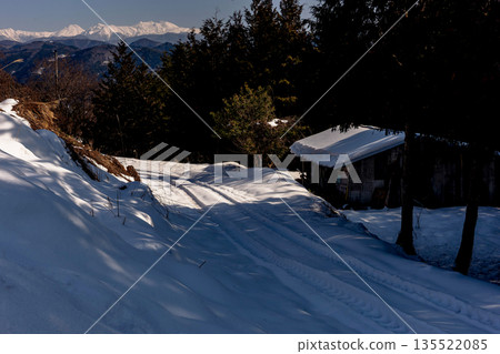 260118 Hida Farm Road z091 135522085