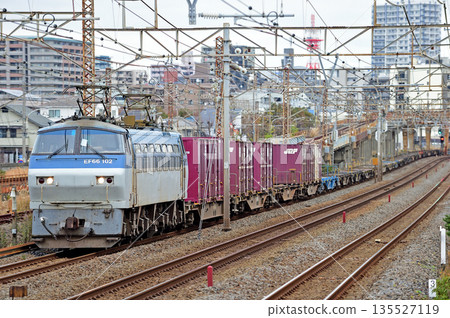Tokaido Line Sagami Freight JR Freight EF66-102 (Suita) Tokaido Line Sagami Freight JR Freight EF66-102 (Suita) 135527119
