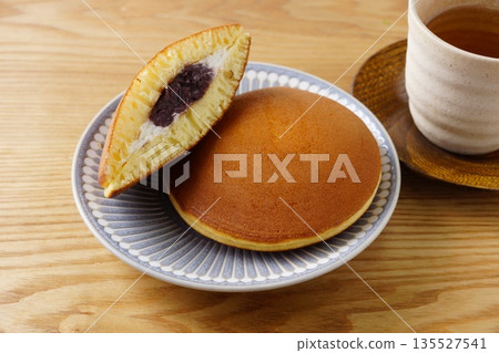 蓬鬆銅鑼燒 蓬鬆銅鑼燒 135527541