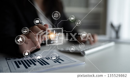 Omni-Channel Shopping for Seamless Customer Experience Spline Omni-Channel Shopping for Seamless Customer Experience Spline 135529862