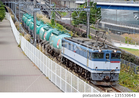 東海道幹線、櫻木町-東-高島、JR 貨運、EF65-2097(新鶴見) 東海道幹線、櫻木町-東-高島、JR 貨運、EF65-2097(新鶴見) 135530643