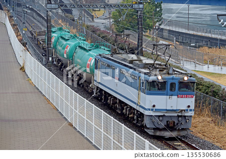 東海道本線,櫻木町-東-高島,JR Freight,EF65-2117(新鶴見) 東海道本線,櫻木町-東-高島,JR Freight,EF65-2117(新鶴見) 135530686