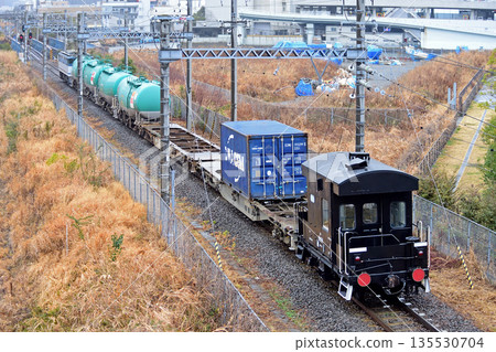 東海道本線，櫻木町-東-高島，JR 貨運，EF65-2060（新鶴見）+ Yo8891 135530704