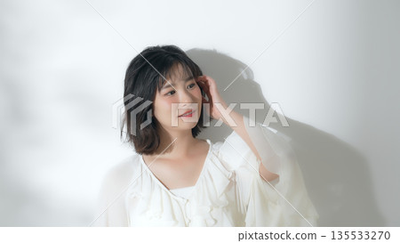 女性的美麗與時尚形象 女性的美麗與時尚形象 135533270