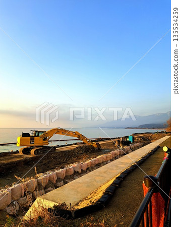海堤建設 135534259
