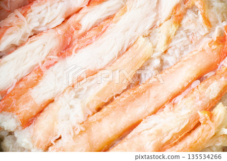 煮熟的紅雪蟹特寫 135534266