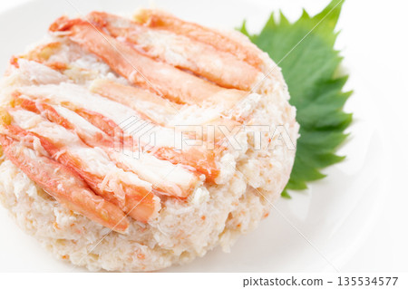 Close-up of boiled red snow crab 135534577