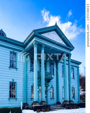 北海道政府函館分局舊址，斜正面圖，函館市，北海道，雪景，垂直視圖 135536015