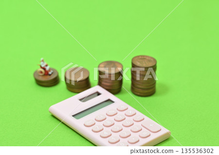Investment NISA Asset Management Savings Medical Expenses Nursing Care Expenses Image Investment NISA Asset Management Savings Medical Expenses Nursing Care Expenses Image 135536302
