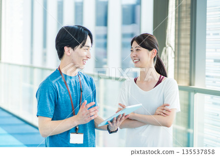 A male trainer and a female trainee. Photo courtesy of: Sports Club & Sauna Spa Renaissance Makuhari 24 135537858