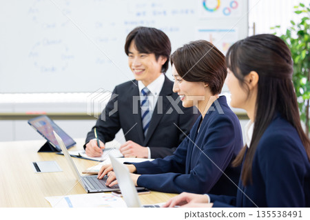 男女商務會議 135538491