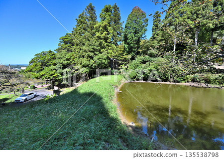 位於三重縣伊賀市的福地城遺址,現已開發為芭蕉公園。 位於三重縣伊賀市的福地城遺址,現已開發為芭蕉公園。 135538798