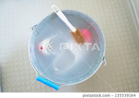 浸泡室內鞋 135539164