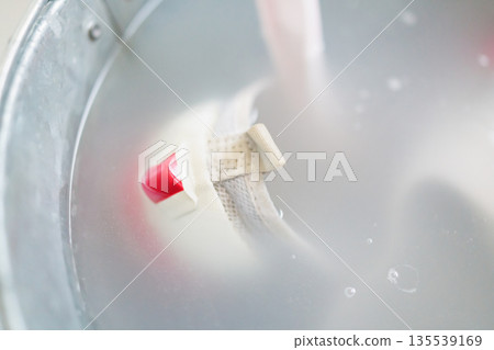 擦鞋 擦鞋 135539169