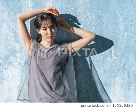 Women's beauty and fashion image Women's beauty and fashion image 135539320