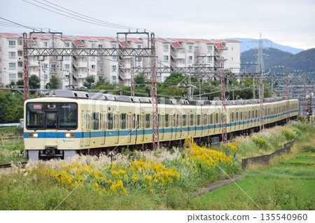 小田急小田原線、伊勢原鶴卷溫泉、小田急8000系列、8059號列車 135540960