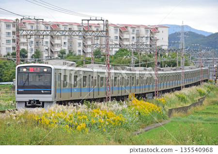 小田急小田原線 伊勢原鶴卷溫泉 小田急 3000 系列 3081 號列車 小田急小田原線 伊勢原鶴卷溫泉 小田急 3000 系列 3081 號列車 135540968