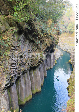 Takachiho Gorge's Byobuiwa Rock and columnar jointed cliffs, Takachiho Town, Miyazaki Prefecture Takachiho Gorge's Byobuiwa Rock and columnar jointed cliffs, Takachiho Town, Miyazaki Prefecture 135541045