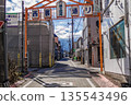 The scenery of Fujiyoshida's shopping district gives you a taste of old-fashioned Japan 135543496