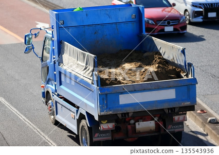 Dump truck image 135543936