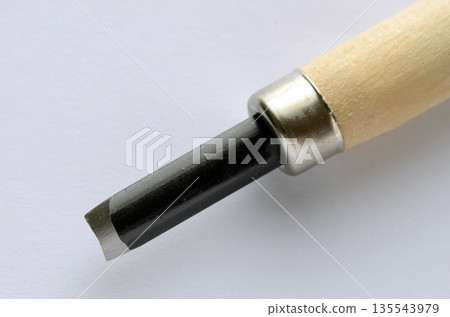 chisel 135543979