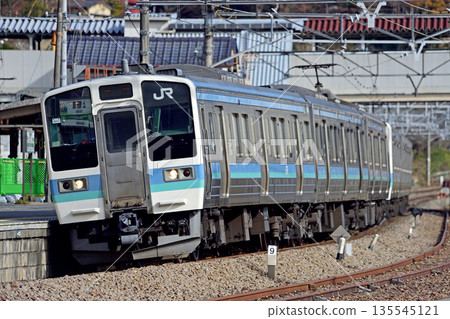 Chuo Main Line Uenohara JR East 211 series N317 formation (Nagano) 135545121