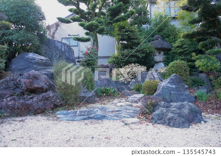 名古屋七福神之一-如意山寶珠院內的花園 名古屋七福神之一-如意山寶珠院內的花園 135545743