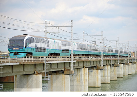 東海道線茅崎～平塚 JR東日本251系列RE-4編組（大宮）Super View 舞子號 135547590