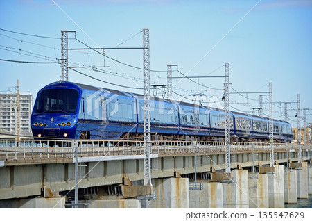 東海道本線、茅崎平塚、伊豆急2100系列、R-5皇家特快 東海道本線、茅崎平塚、伊豆急2100系列、R-5皇家特快 135547629