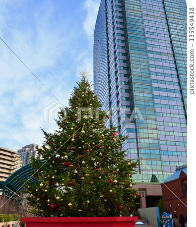 Christmas tree and buildings at Yebisu Garden Place 135549438