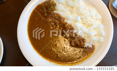 咖啡店的特色牛肉咖哩 咖啡店的特色牛肉咖哩 135553185