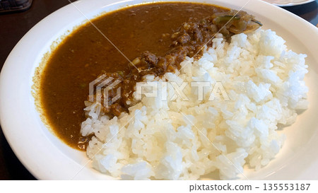 咖啡店的特色牛肉咖哩 咖啡店的特色牛肉咖哩 135553187
