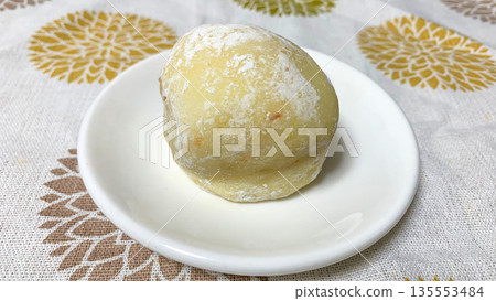 Hiroshima's specialty, hassaku daifuku 135553484