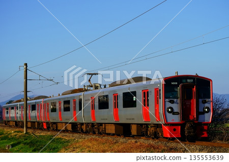 815系4節編組列車運行於豐橋本線 815系4節編組列車運行於豐橋本線 135553639