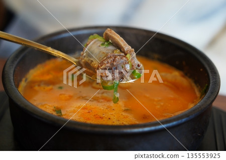 Hearty Korean Sundae Guk with Intestines and Spicy Broth 135553925
