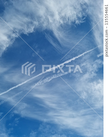 It's a blue sky with clouds. 135554661