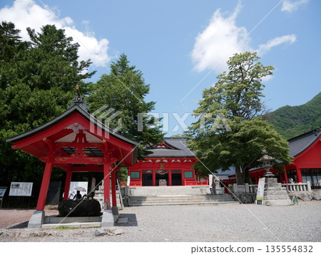 midsummer shrine 135554832