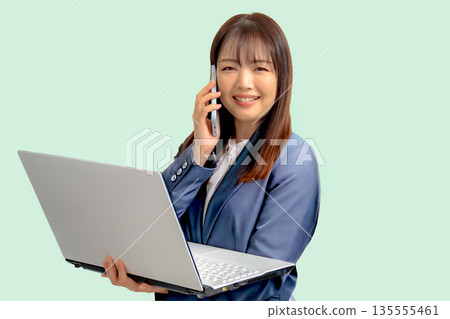 Refreshing businesswoman 135555461