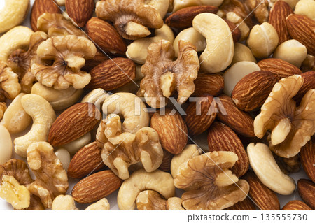 混合堅果 135555730