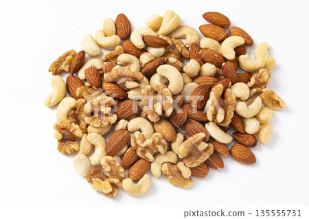 Mixed nuts Mixed nuts 135555731