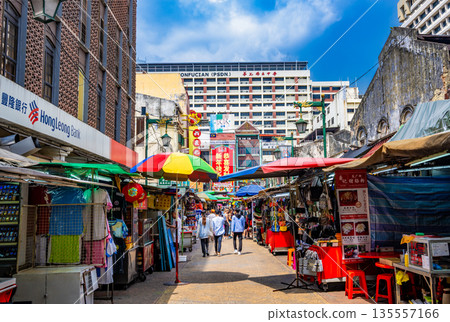 Bustling Petaling Street in Chinatown, Kuala Lumpur, Malaysia Bustling Petaling Street in Chinatown, Kuala Lumpur, Malaysia 135557166
