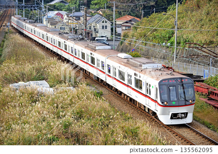 京急久里濱線、京急長澤-YRP野比、都營地鐵、5300系、5322號列車 京急久里濱線、京急長澤-YRP野比、都營地鐵、5300系、5322號列車 135562095